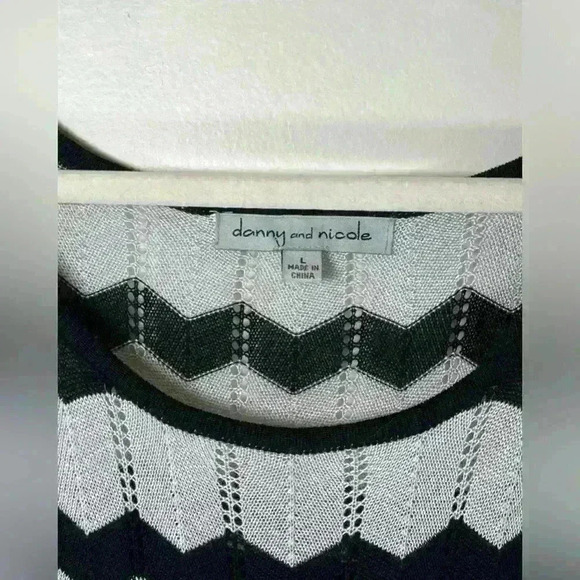 Danny and Nicole Chevron Print Purple Gray Black Belted Knit Dress Size Large - Picture 5 of 14